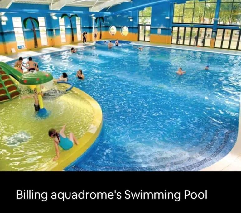 Billing Aquadrome Northampton, Royale Poplar Km12 Apartamento Exterior foto