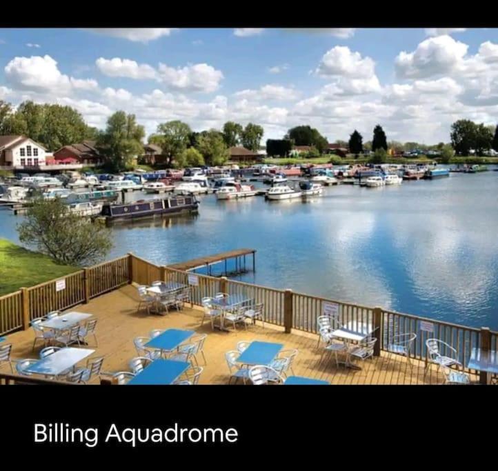 Billing Aquadrome Northampton, Royale Poplar Km12 Apartamento Exterior foto